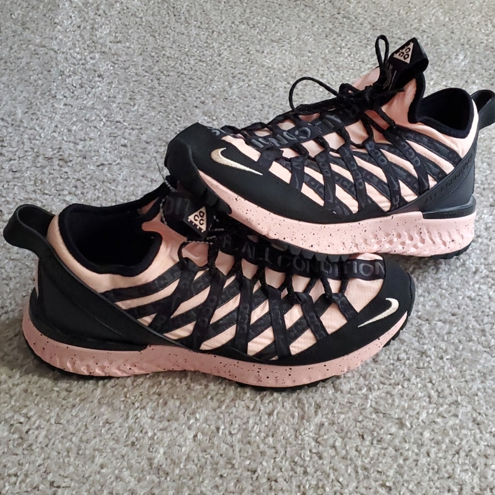 Nike ACG React
